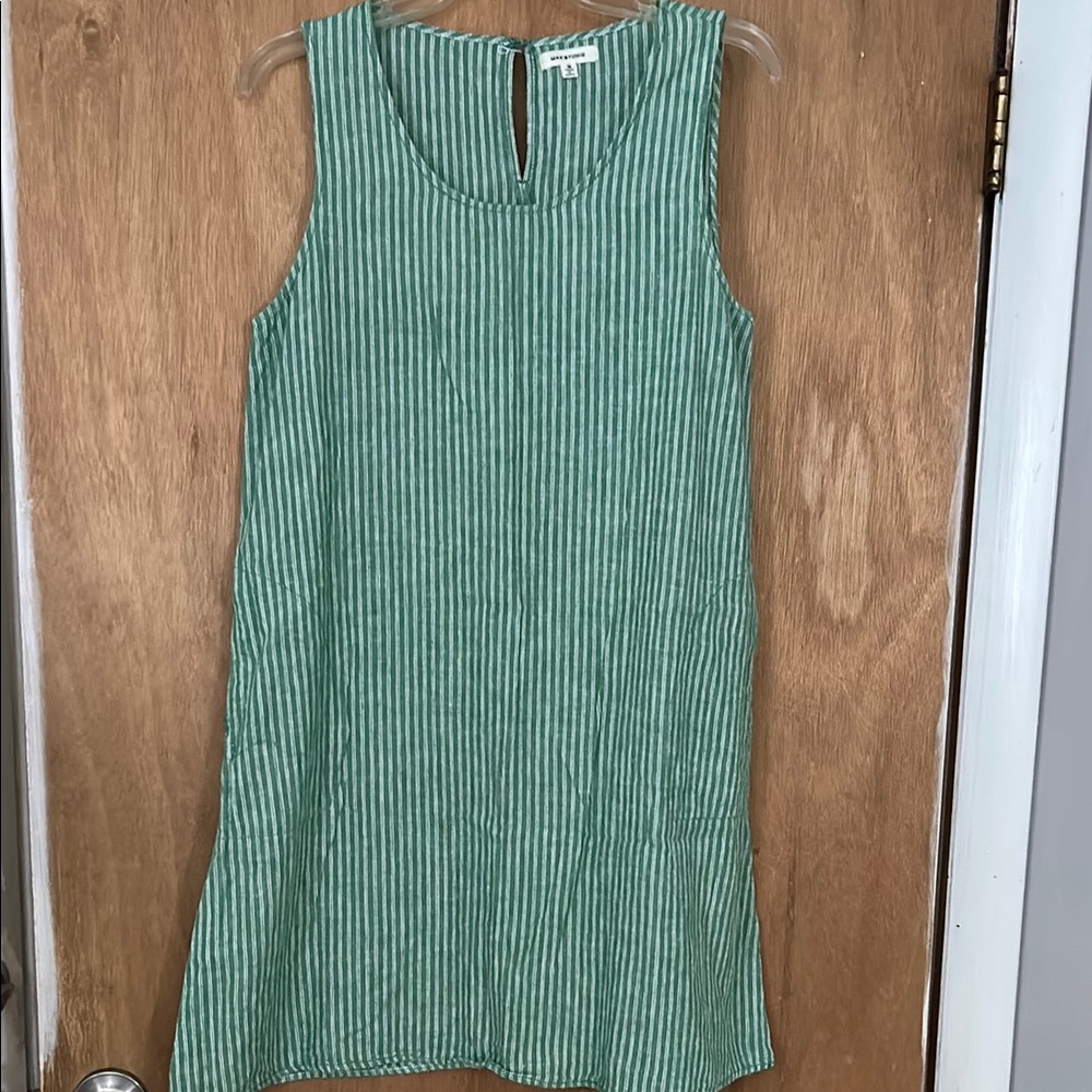 Max Studio Green Sleeveless Sheath Dress